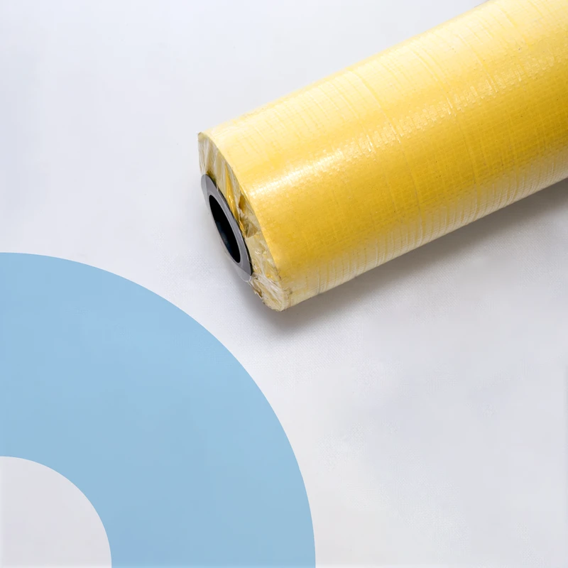 رول بنر لمّاع 440 جرام بخيط 500×500 أصفر. متانة فائقة للافتات الخارجية والمشاريع الضخمة في اليمن.